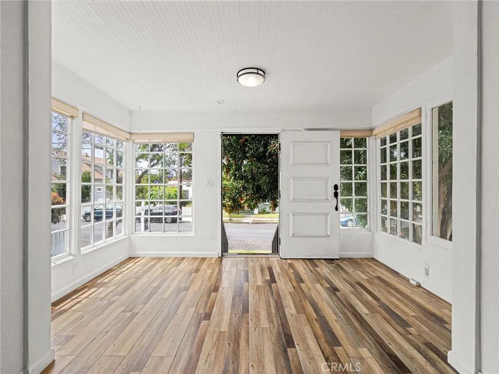 757-759 N Loma Vista Drive, Long Beach, CA 90813