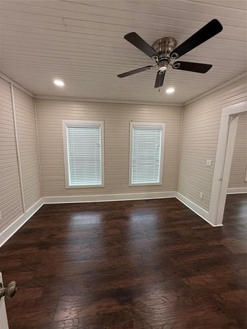 108 W Dallas Street, Cleveland, TX 77327