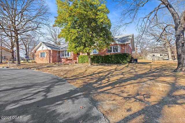 1925 E 46th Street, Joplin, MO 64804