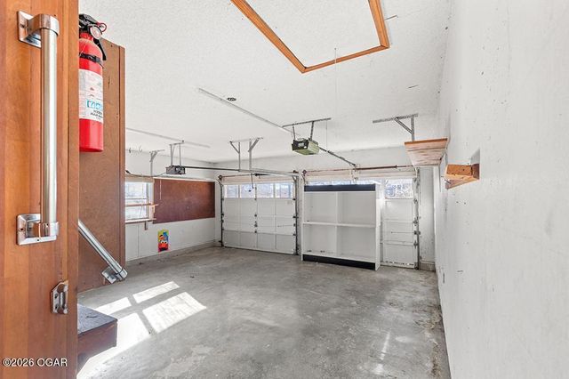 1925 E 46th Street, Joplin, MO 64804