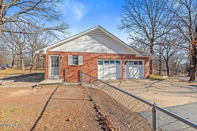 1925 E 46th Street, Joplin, MO 64804