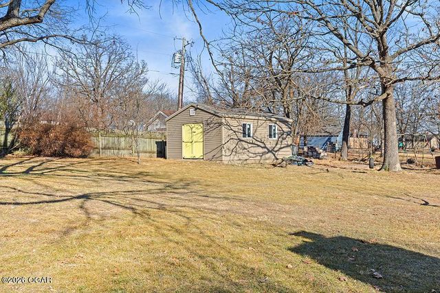 1925 E 46th Street, Joplin, MO 64804