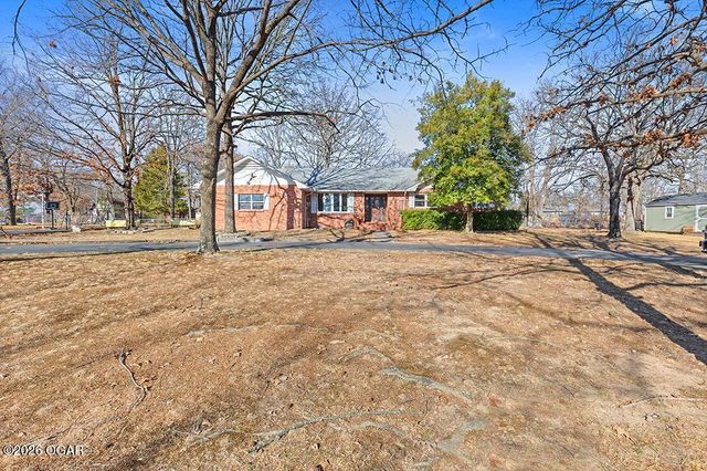 1925 E 46th Street, Joplin, MO 64804