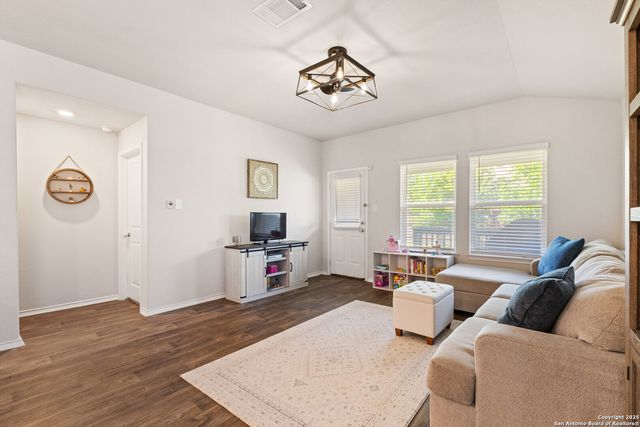 13927 Borolanite Dr, San Antonio, TX 78253