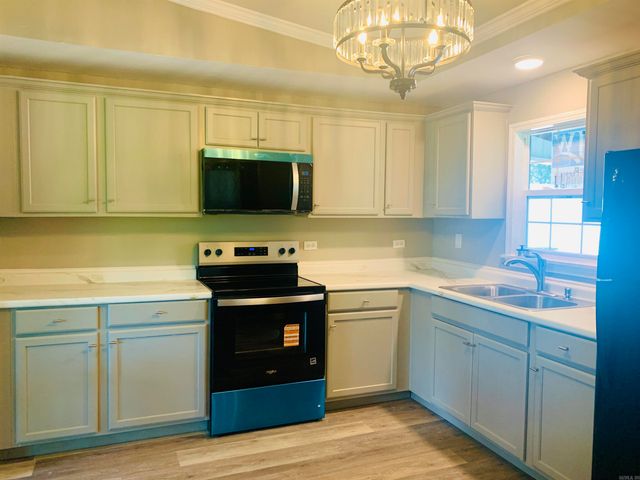 10402 Woodman Street, Mabelvale, AR 72103