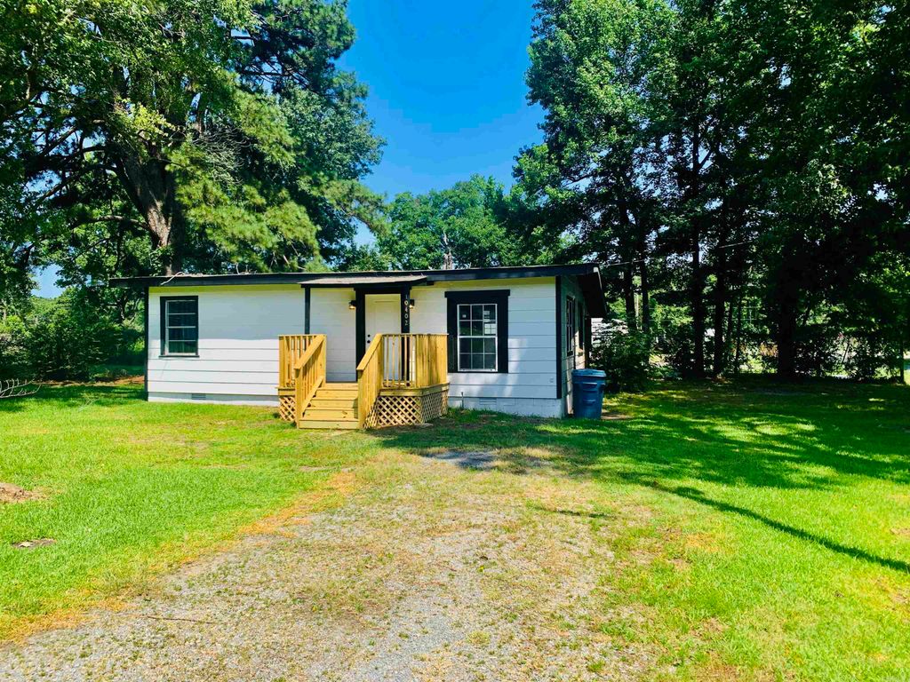 10402 Woodman Street, Mabelvale, AR 72103