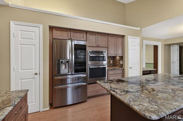 2316 Coventry Farm Court, Chesterfield, MO 63017