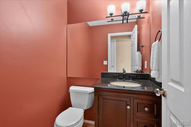 2316 Coventry Farm Court, Chesterfield, MO 63017