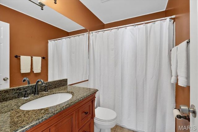 2316 Coventry Farm Court, Chesterfield, MO 63017