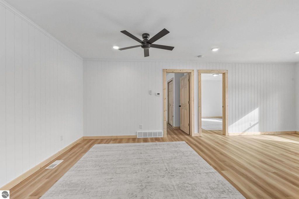 Image 19 of property listing at 17432 Jennifer Drive, Wellston, MI 49689