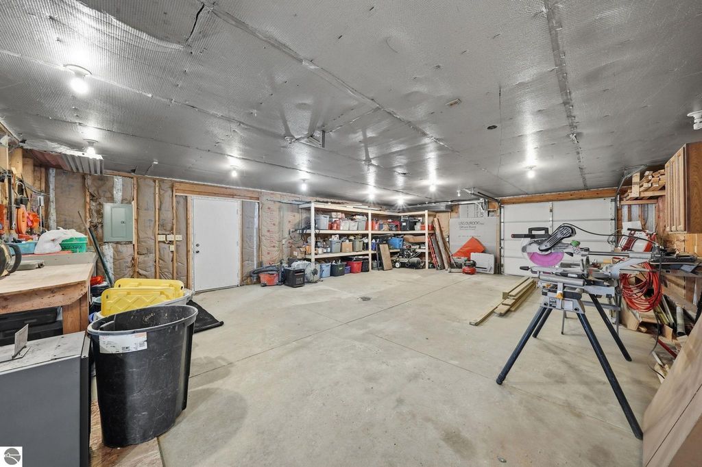 Image 32 of property listing at 17432 Jennifer Drive, Wellston, MI 49689