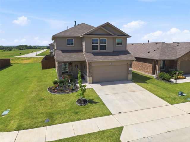 224 Running River Drive, Boyd, TX 76023