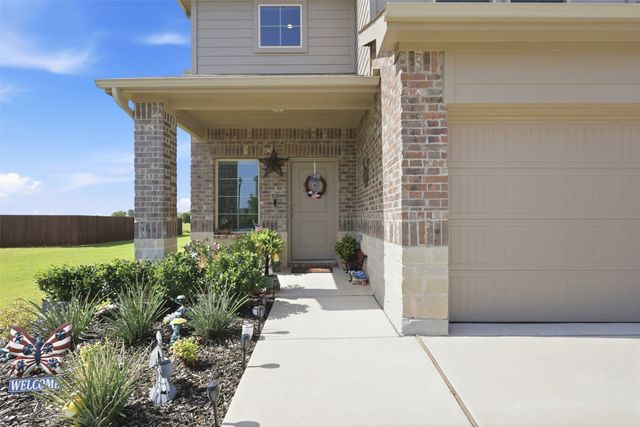 224 Running River Drive, Boyd, TX 76023