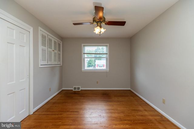 17 FERNCLIFF RD, Newark, DE 19711