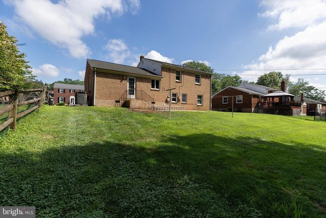 17 FERNCLIFF RD, Newark, DE 19711