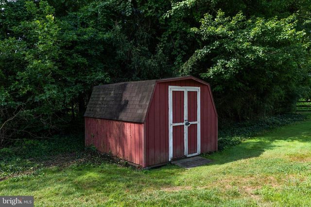 17 FERNCLIFF RD, Newark, DE 19711