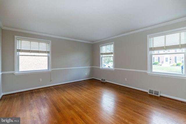 17 FERNCLIFF RD, Newark, DE 19711