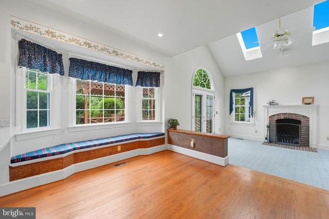 400 GREENS CT, Culpeper, VA 22701