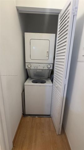 10480 NW 8th St 201, Pembroke Pines, FL 33026