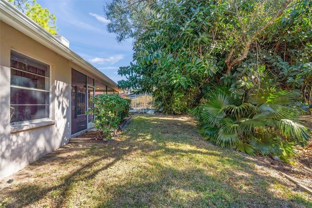 2144 CORK OAK STREET, Sarasota, FL 34232