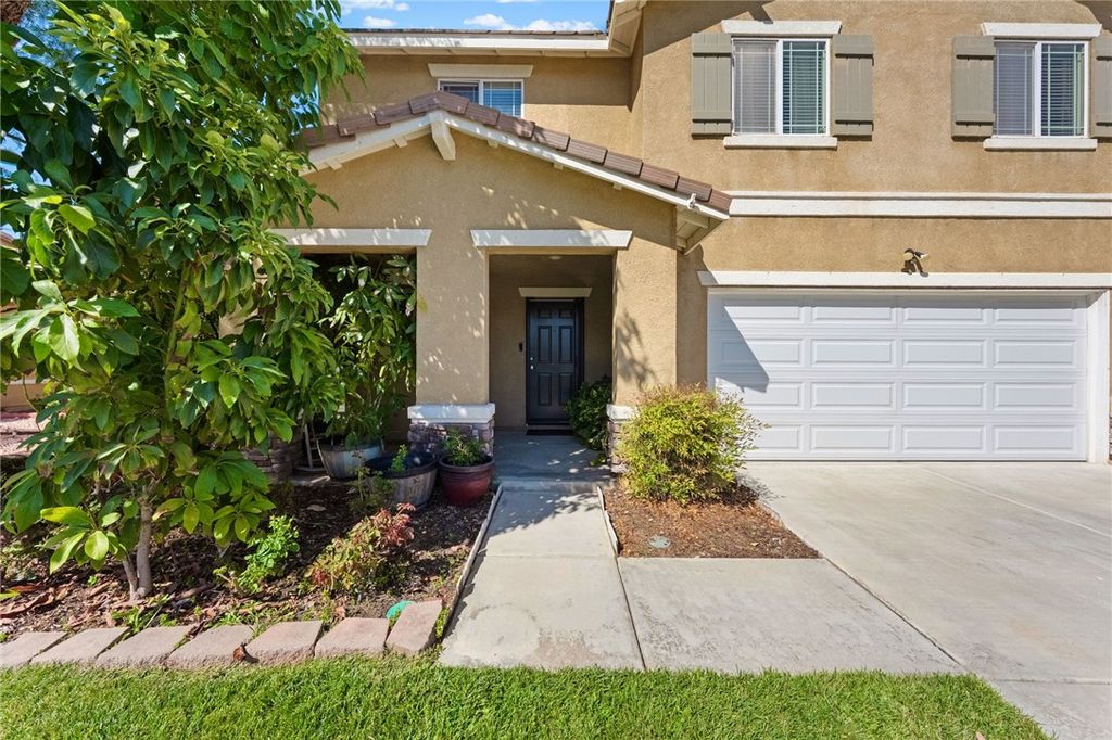 702 Gloriosa Avenue, Perris, CA 92571 — photo 2
