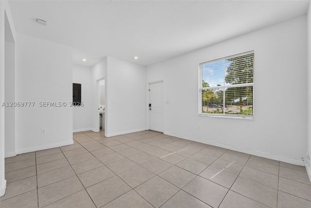 1586 SE 27th Ter 1586, Homestead, FL 33035