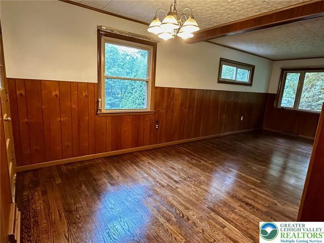 93 Center Avenue, Mount Pocono Boro, PA 18344