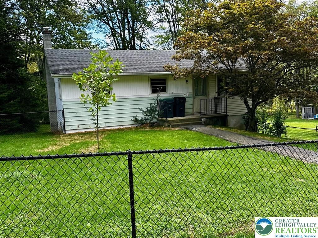 93 Center Avenue, Mount Pocono Boro, PA 18344