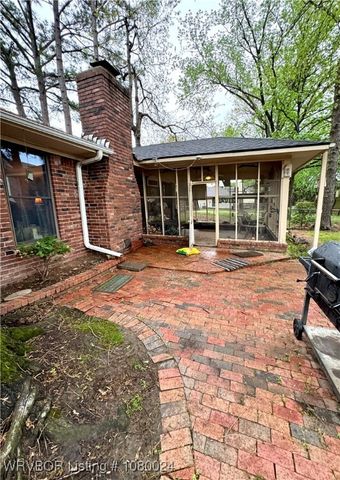 9704 Apple Gate Drive, Fort Smith, AR 72903