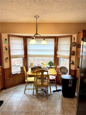 9704 Apple Gate Drive, Fort Smith, AR 72903