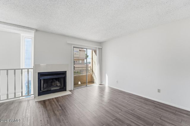 225 N POMEROY -- 6, Mesa, AZ 85201