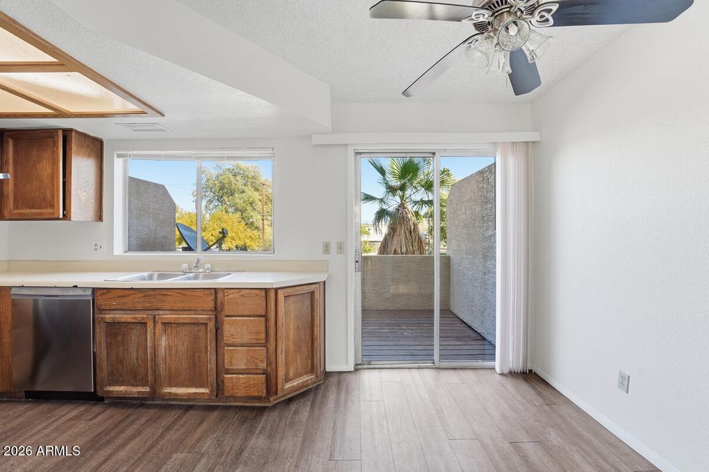 225 N POMEROY -- 6, Mesa, AZ 85201 — photo 3