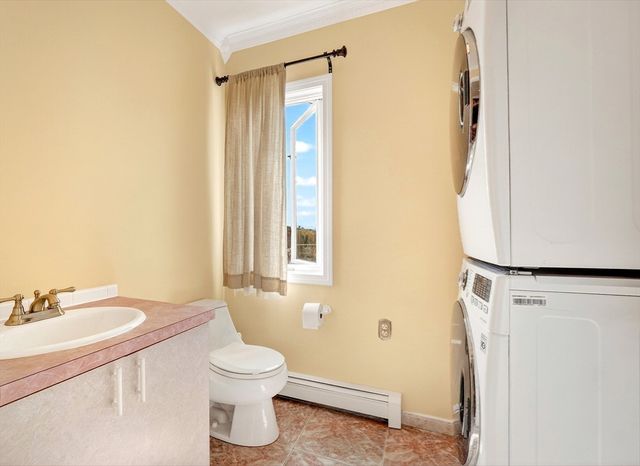 12 Parkway Dr, Saugus, MA 01906