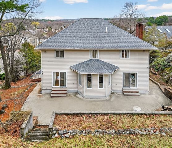 12 Parkway Dr, Saugus, MA 01906