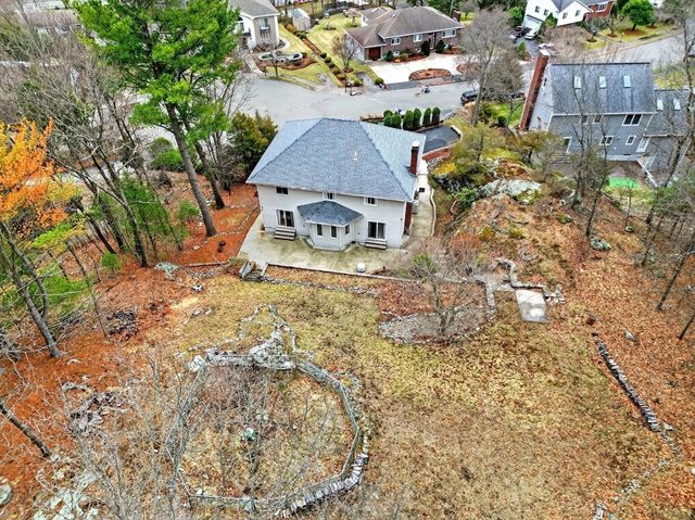 12 Parkway Dr, Saugus, MA 01906