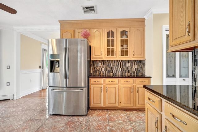 12 Parkway Dr, Saugus, MA 01906