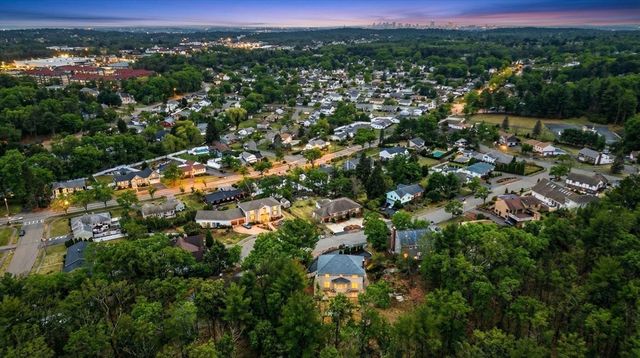 12 Parkway Dr, Saugus, MA 01906