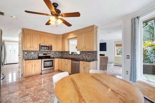 12 Parkway Dr, Saugus, MA 01906