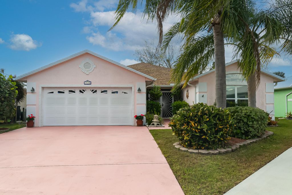 14196 Cisne Circle, Fort Pierce, FL 34951