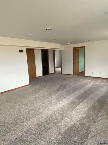 20324 AVALANCHE RD, Sturgis, SD 57785