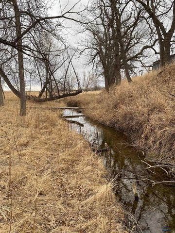 20324 AVALANCHE RD, Sturgis, SD 57785