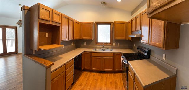 20324 AVALANCHE RD, Sturgis, SD 57785