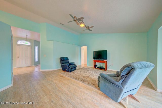 6175 Grissom Parkway, Cocoa, FL 32927