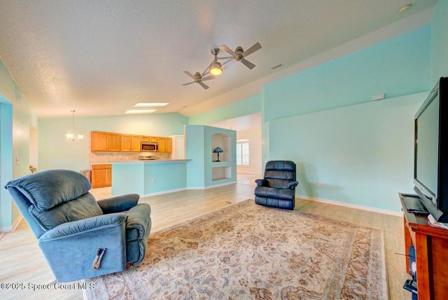 6175 Grissom Parkway, Cocoa, FL 32927