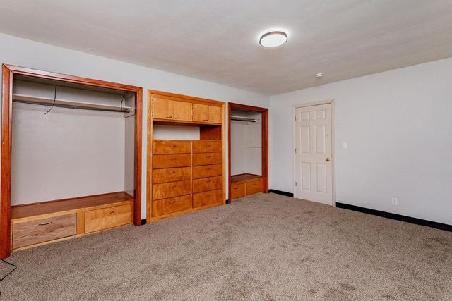 415 10th Street S, Moorhead, MN 56560