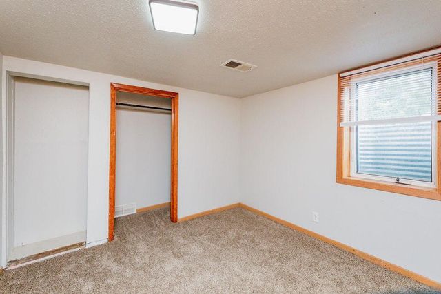 415 10th Street S, Moorhead, MN 56560