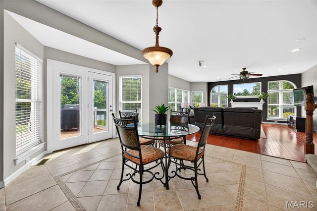 8046 Knights Crossing Drive, O'fallon, MO 63368