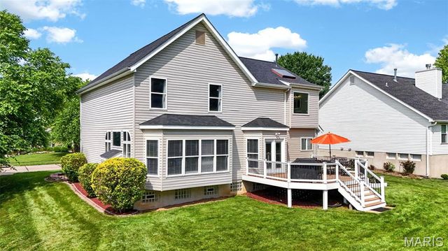 8046 Knights Crossing Drive, O'fallon, MO 63368