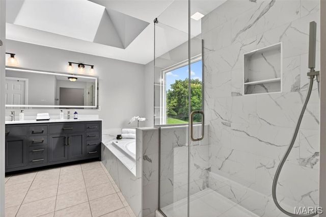 8046 Knights Crossing Drive, O'fallon, MO 63368