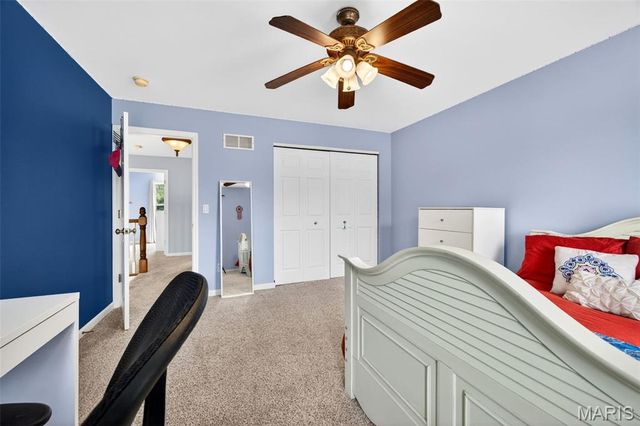 8046 Knights Crossing Drive, O'fallon, MO 63368